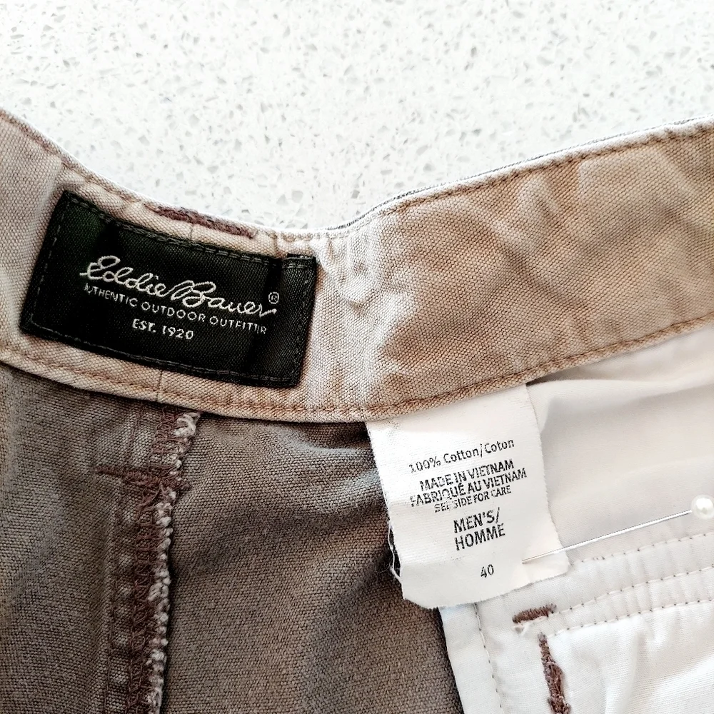Eddie Bauer Mens Cargo Shorts SZ 40 Gray Brown Flat Front Casual Outdoor Cotton